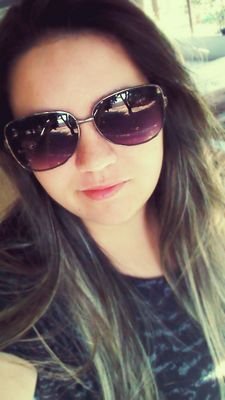 Só converso com quem eu conheço e gosto ✌