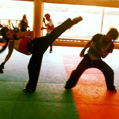 Dianitrainer's profile picture. Fisioterapeuta, Entrenadora, critica, sincera, futbolera, fuerte pero muy femenina!...y lo de Yepes era Gol!!