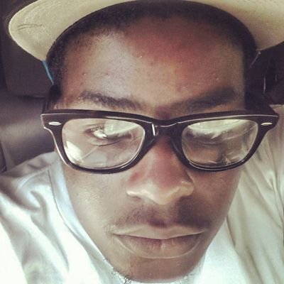 #TeamCash#lover of yo feelins #coldlivin$》》♥    #repD.P.G #@_bigdawg1