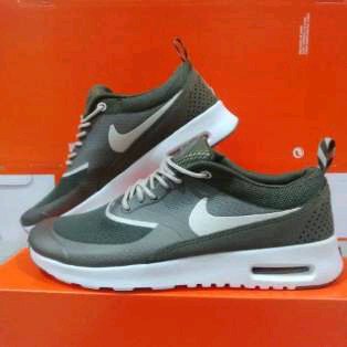 shi_qie's profile picture. Gua Merenung Untuk Berdiri, Bukan Terdiam Untuk Tenggelam :/