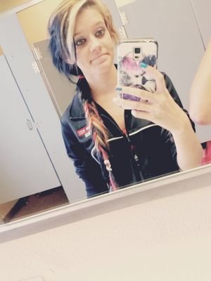 Follow my bestest friend in the whole wide world @LoveLexa_93 :)
