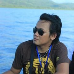 b0y_013's profile picture. 