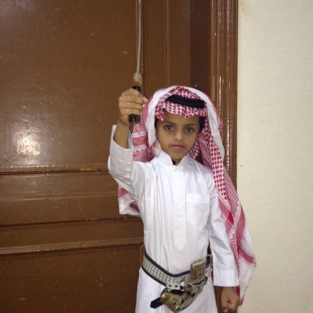 كل من عليهافان