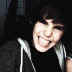 BLOQUEE A JUSTIN SIN QUERER Y AHORA NO TENGO SU FOLLOW :C