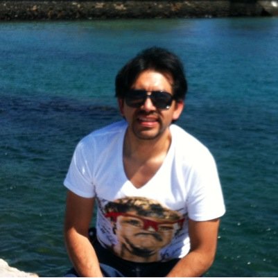 La vida es mágica : nos da la oportunidad de disfrutar de buenos y malos momentos de sonreír y de soyosar distintos eventos pero lo que es más a aprender a vivi