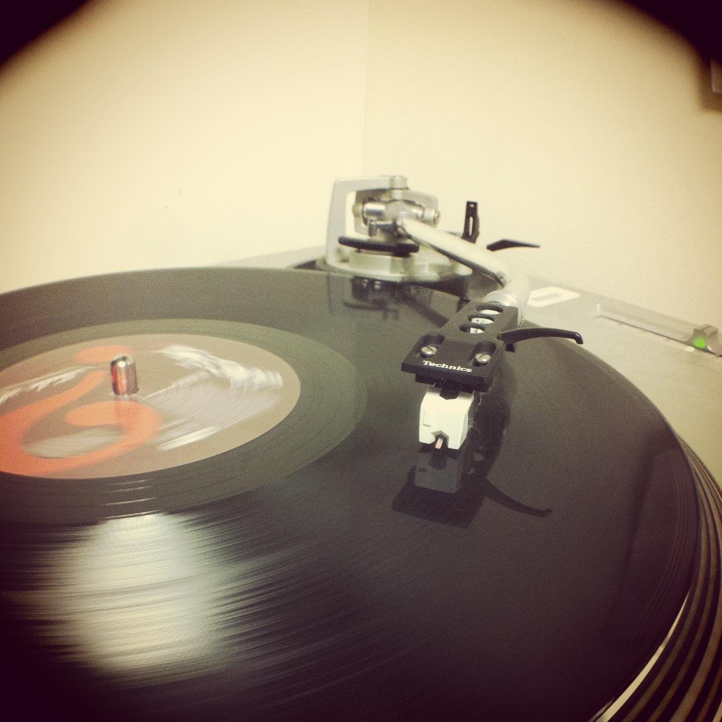 elektrobank's profile picture. Your mom listens to Elektrobank.