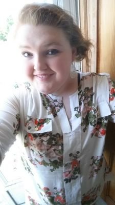 Sam. 19. Love God. Love Family and Friends. Tennessee girl. Life verse John 15:5