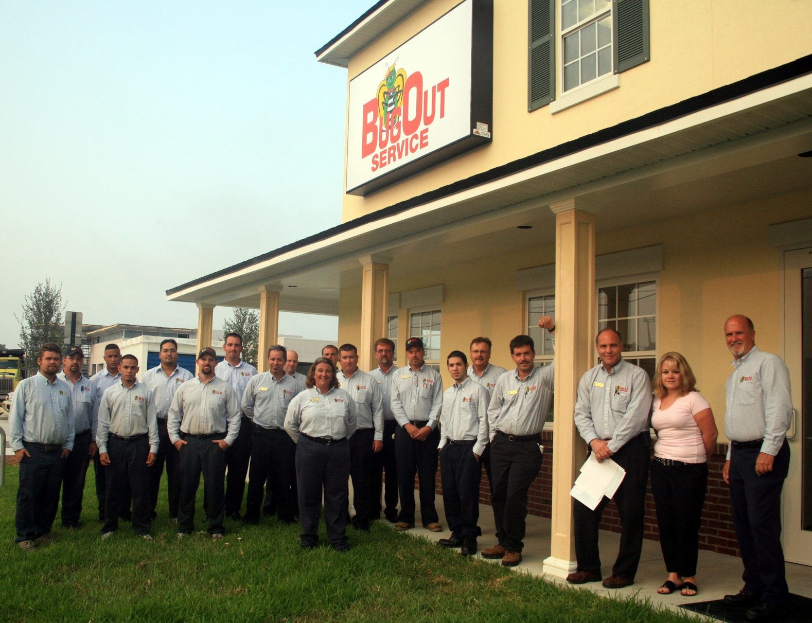 mquant25's profile picture. Pest Control Professional