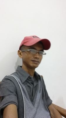 Hello my name Emy Helmi . Im new Here , sila tunjuk ajar k ? haha . Thanks following me