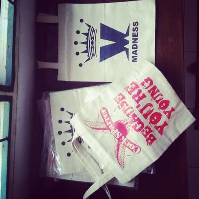 we're sale for urban tote bags, for contact 08561206688