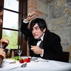 sertservis's profile picture. Self servis ecnebi adetidir.