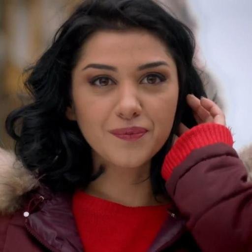 Bu Dünya başka dünya, sanki ölmüşüm de cennete düşmüş gibiyim :) iyi varsınız canlarım Çok mutluyum sizlerle. Haberci - Sevgi Sabit