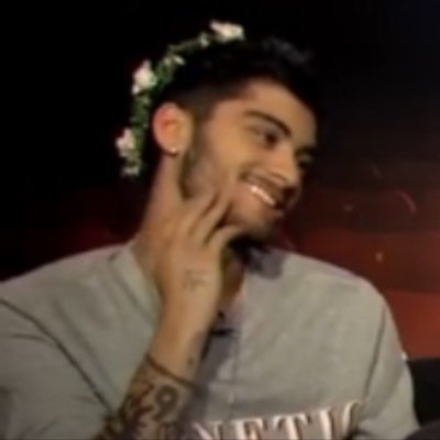 follow @smile2osher bc she just gave you a free follow love yaaaaa