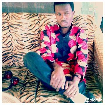 law student#Skinny#loves to blow trees#funny#sucks when it comes to women#originally from malawi(mdudz)