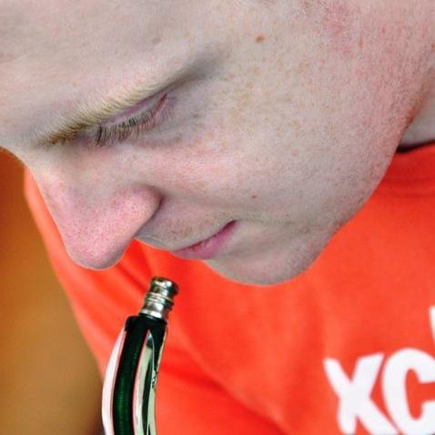 makrela4's profile picture. Starcraft 2, airsoft a tak:)

Já jsem jen nuzák, mám jen své sny. Rozprostřel jsem své sny pod tvé nohy. Našlapuj měkce, neboť šlapeš po mých snech.