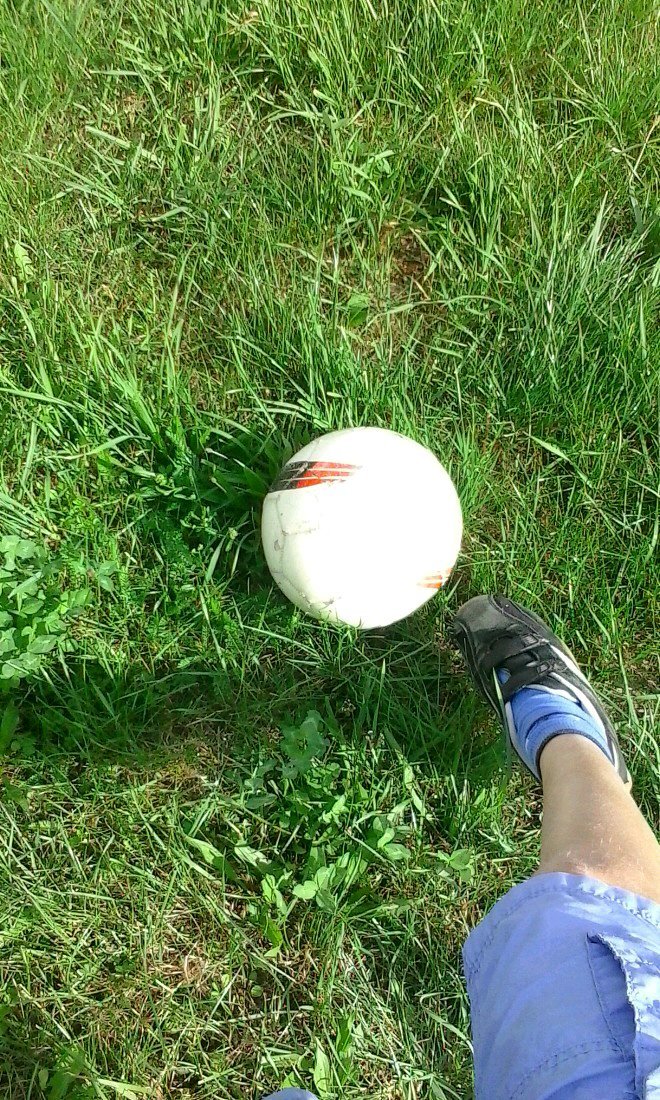 German boy Football•Pets•Music•Cars We can tweet in english and german. Instagram: Maik_2002insta