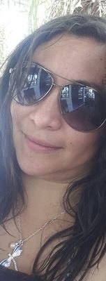 Que no olvide tu rostro ni el sabor de tus besos, peor aún el calor de mi alma cuando me abrazas.