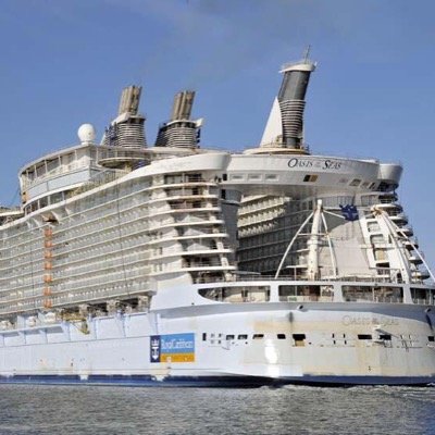 Love, partys, sex, what else can happen on this cruise ship? Dm to join.