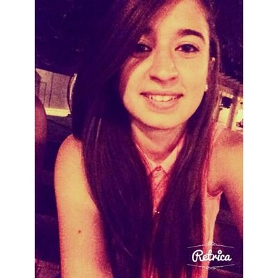 Olvidarse de todo, a veces es lo mejor. Vive a tu manera, con la música por delante :)