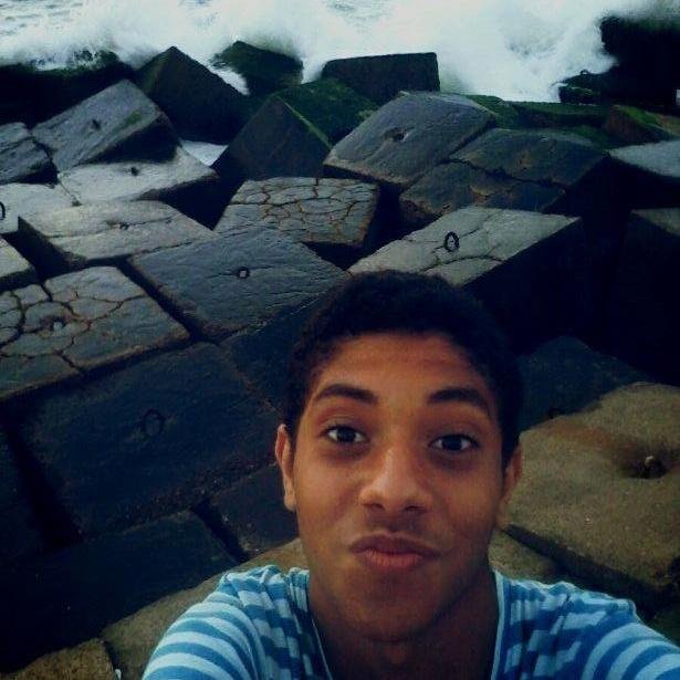 fb:https://t.co/90KINdSC2p : http://t.co/zhfBRv1DNg                              kik/ mohamedrgab 16 sana :D المجد للشهداء