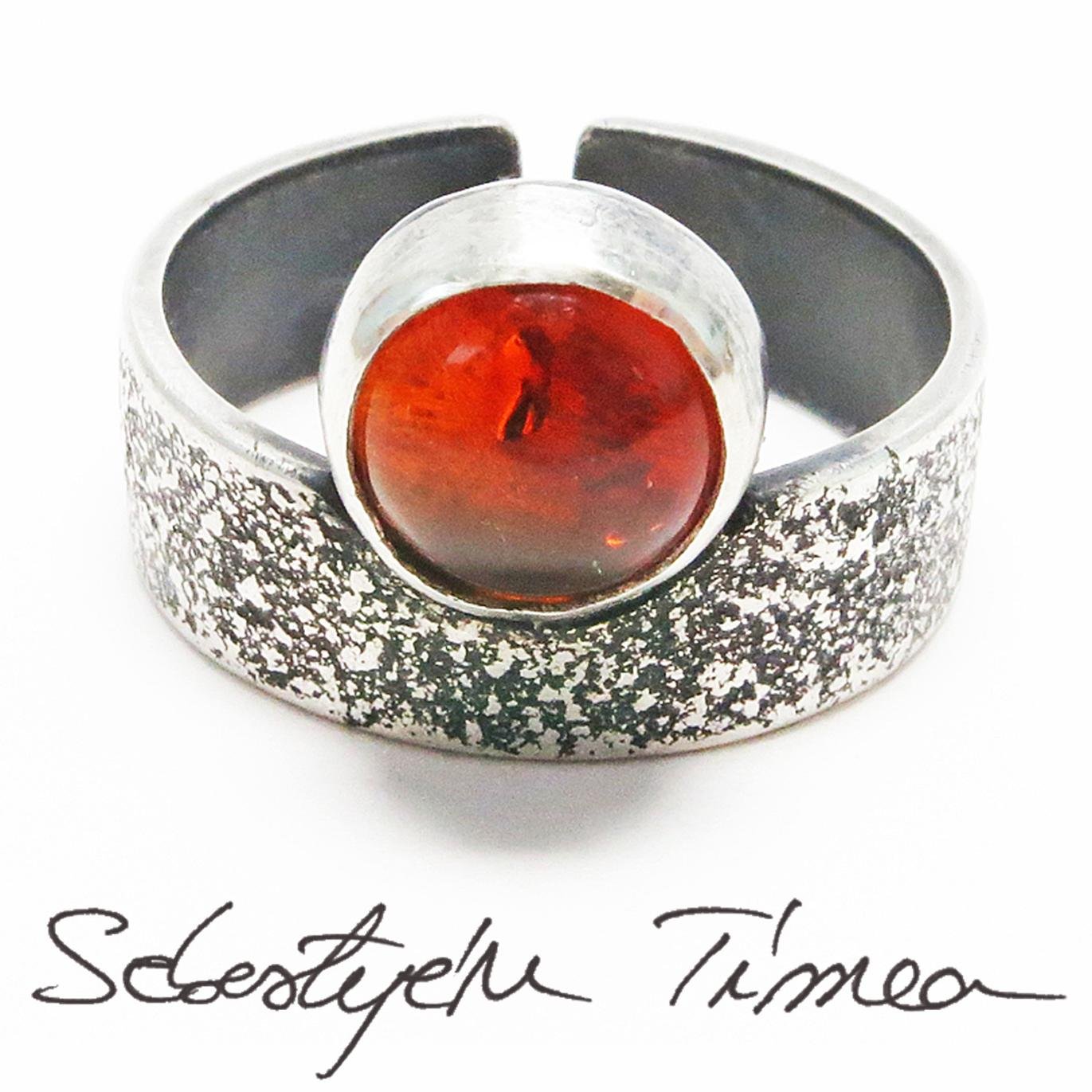 Unique hand made jewellery
https://t.co/iLhwOjlo5D