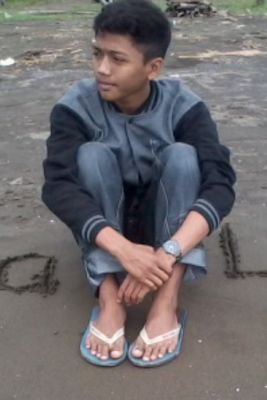 rammma13's profile picture. jangan kau sia2kan orang yg benar2 mencintaimu, karna jika ia telah pergi, sangat susah mencari pengganti yg sperti dia