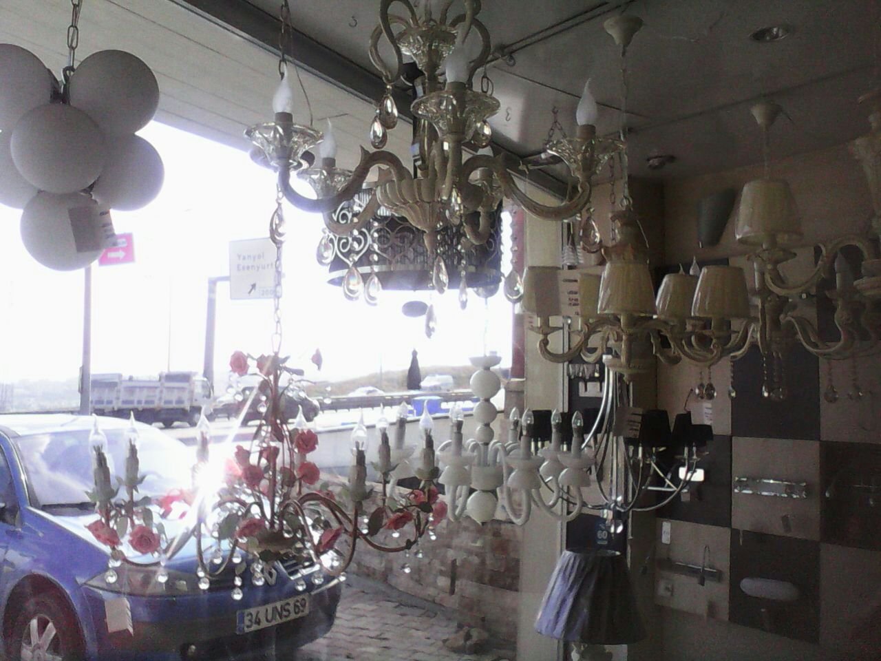 AxeonU's profile picture. 