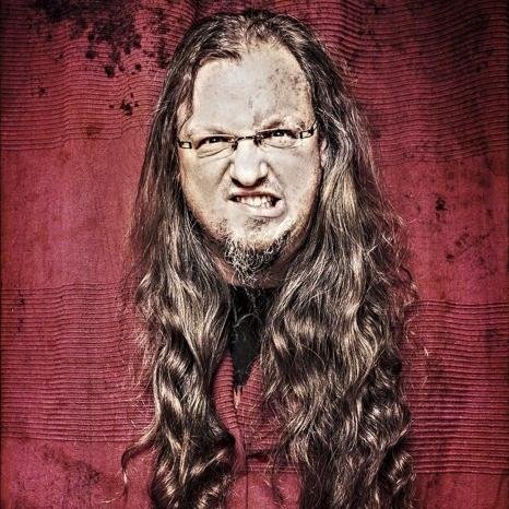 Christian. Loving Husband & Father, I love the movies, fantasy literature and rock music. Besides being a social worker I'm a freelance music-journalist.