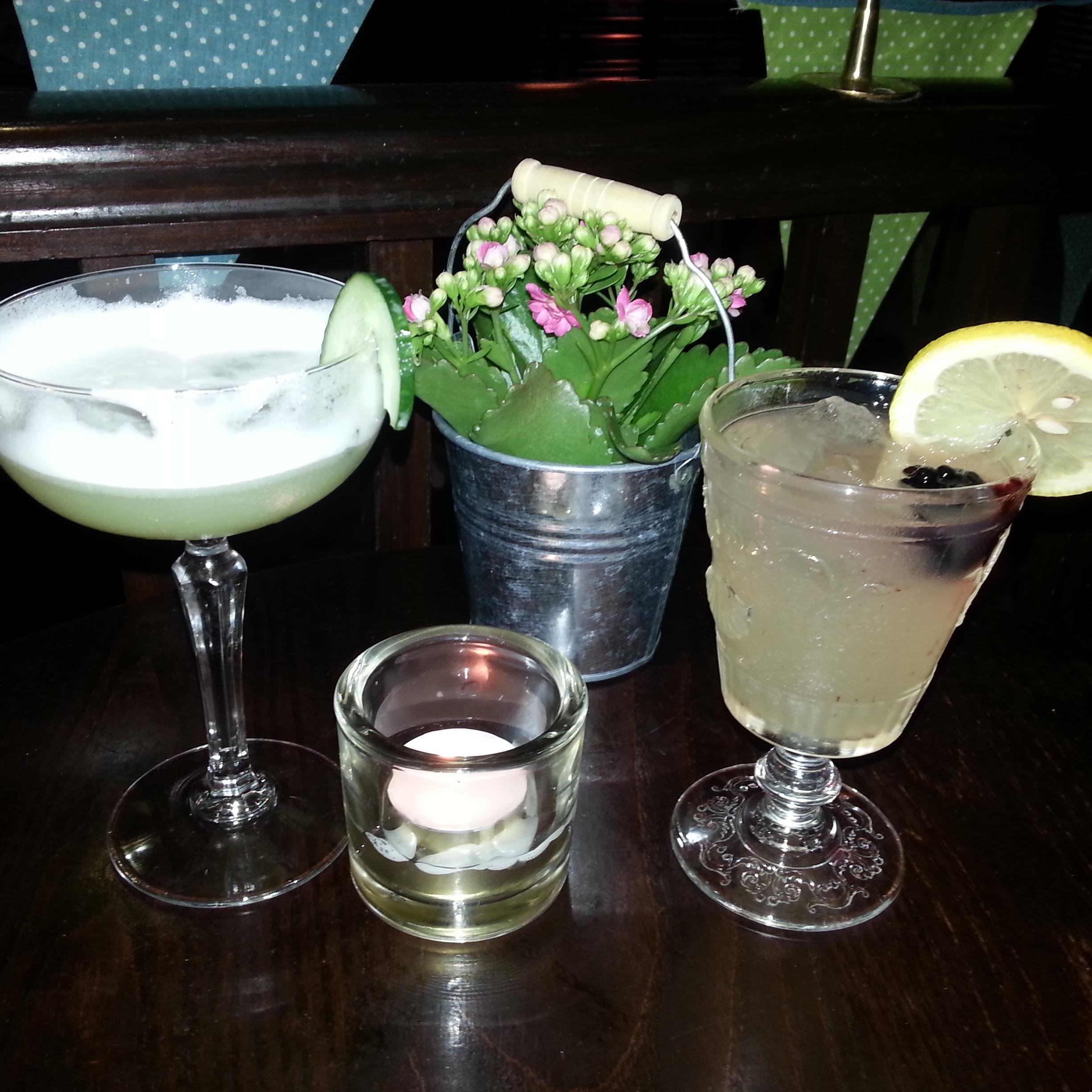 FrostingQueen69's profile picture. Love baking, eating out, cocktails, movies, holidays and days out!