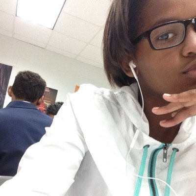 dvpe_gabbiii's profile picture. money is the motive