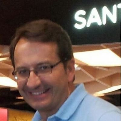 Geógrafo. Enganchado al aprendizaje. Me apasiona la educación, la filosofía, el debate, la fotografía, la naturaleza y viajar...paqué más!