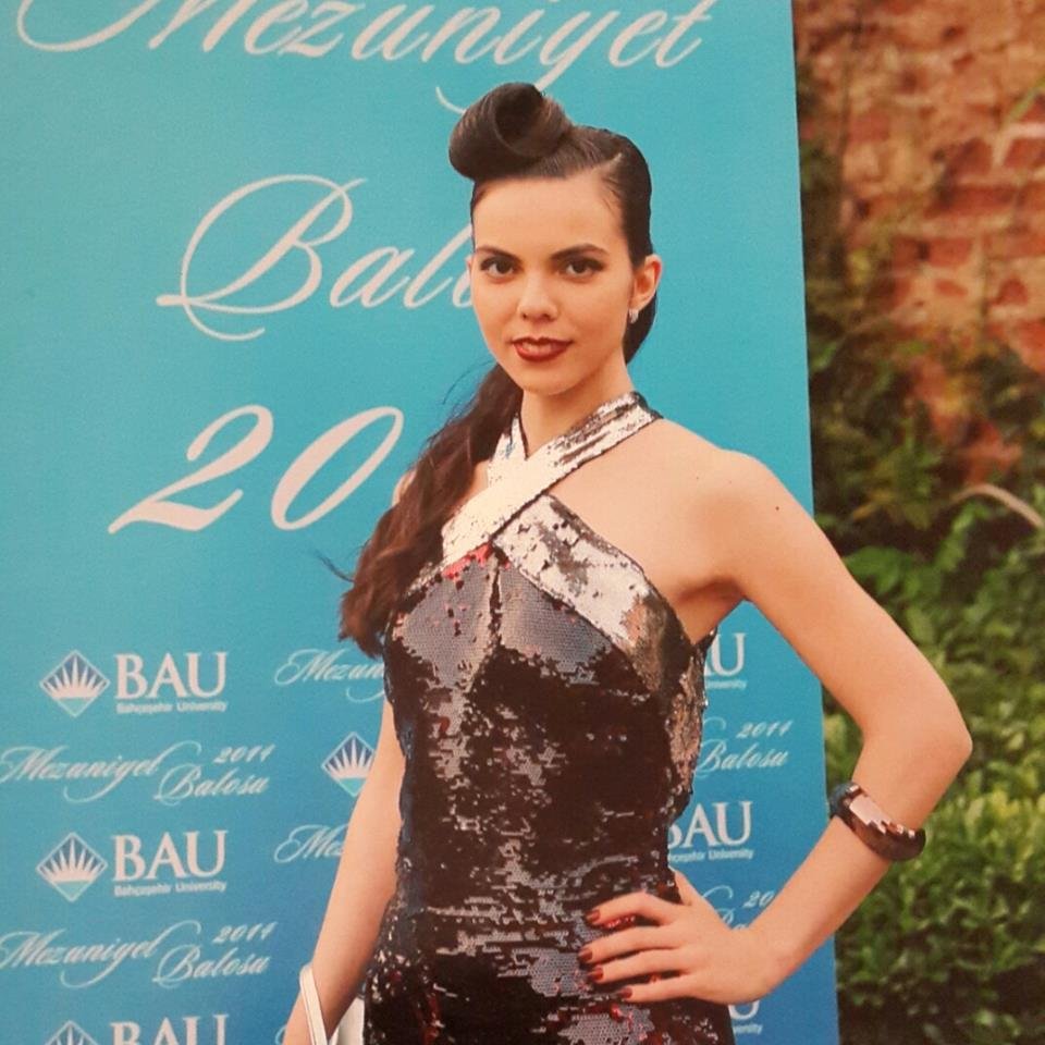 sarac_98's profile picture. designer,tanguera