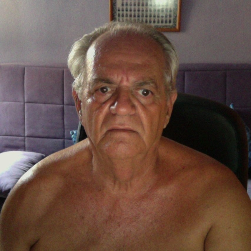 aguardiolaa's profile picture. 