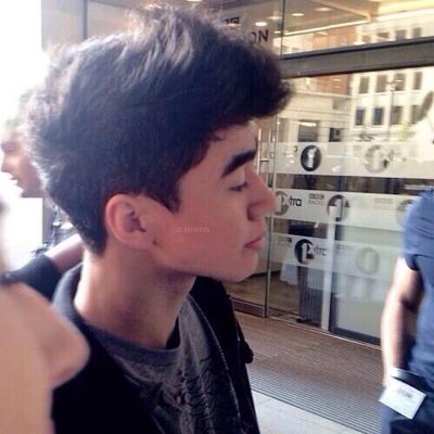 follow @mericalum please  ily