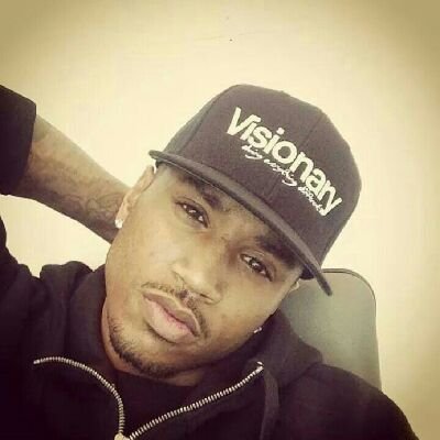 NadrayW's profile picture. 