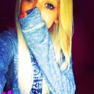 Haymy name is MckenzieI'm 15 years oldand I love the color purpleand I'm taken by the most amazing person/friend in the world