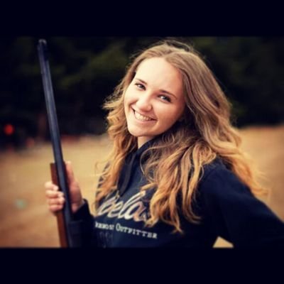 Barefooted, big-hearted, blunt-honest and Brave. Virginia born, Oregon raised. God lovin Girl.