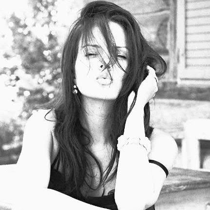 Sazvezdje_Sunca's profile picture. Love, live, laugh. Kolekcionar i kustos ... Zelene oaze i crne rupe.