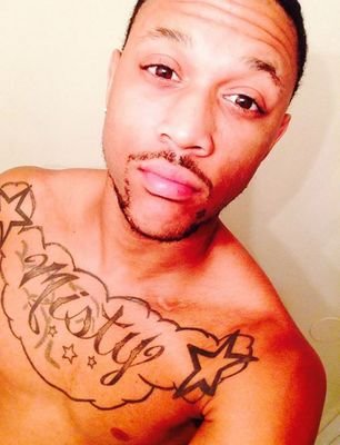 Doin shit on my own fuck mf feelings yall loosin and im winning bitch im money made im well connected and well respect