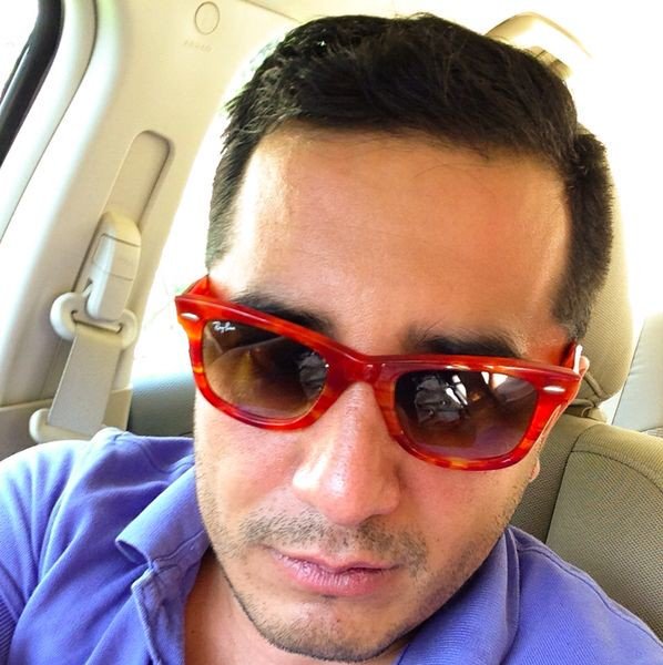 Communications Director at @OzoneDrive Conductor de @GoldeCabeza. Analista financiero @Deginvest_int.