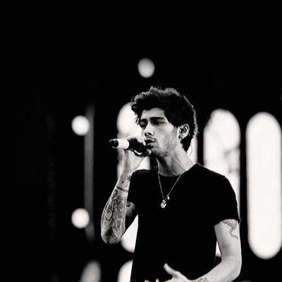 follow @wintertimeziall bc she gave you a free follow :-))))