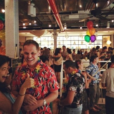 Get your mind out of the winter! The Royal Palms Shuffleboard Club is now open on the sandy shores of Gowanus, Brooklyn! Love, @JohnnyConCarne & @Pluckypea