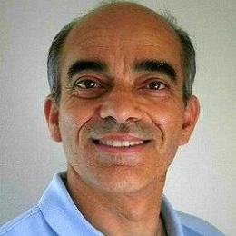 vitor_pinto's profile picture. Olá bem-vindo! Sou empreendedor apaixonado pela oportunidade das novas tecnologias e consultor em marketing de afiliados e marketing de rede.