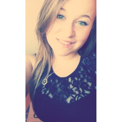 andrearlxo's profile picture. Do what makes you happy Be with who makes you smile Laugh as much as you breathe Love as long as you live. My life quote right there ❤ ~ instafollow, andrearlxo