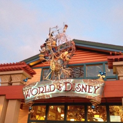 savedisneyworld's profile picture. Lets save Disney World from the executives and return it to the creatives.