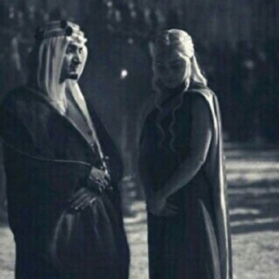 مقترن مع الواقع.معاصر لخيالاتي.. مشفق على زمان ذهب معه الكثير وتمادى به الجميع..ممتزج مع مزاجيتي ..ومتأقلم مع من حولي