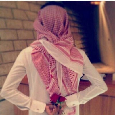 ‏الله يزينها من عنده