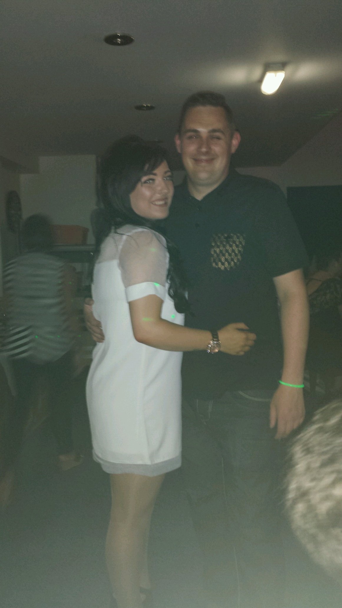 ekslamer9's profile picture. 