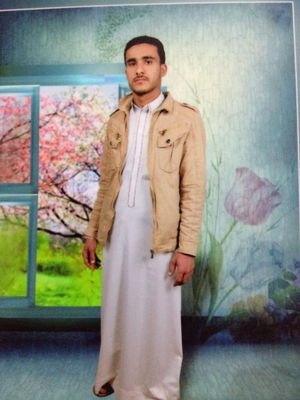 العويس إذا جتني من  الرجاله تراهااا إلا عزف نغم