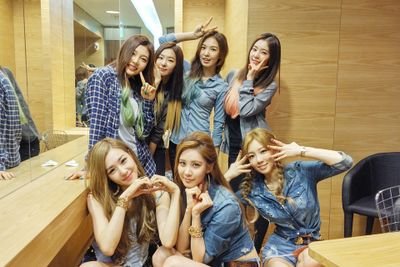 หลังบ้าน Seohyunlover // my private acc for my friends ;)